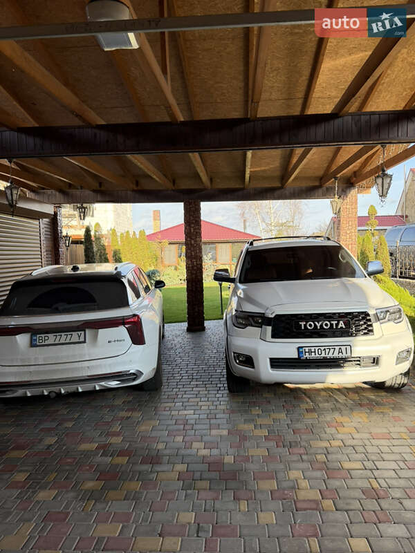 Внедорожник / Кроссовер Toyota Sequoia 2008 в Одессе