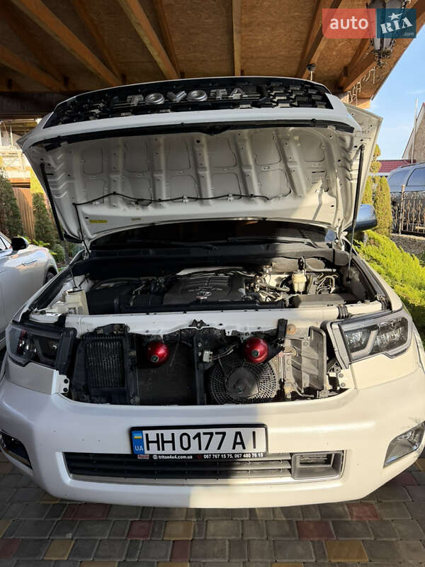 Внедорожник / Кроссовер Toyota Sequoia 2008 в Одессе