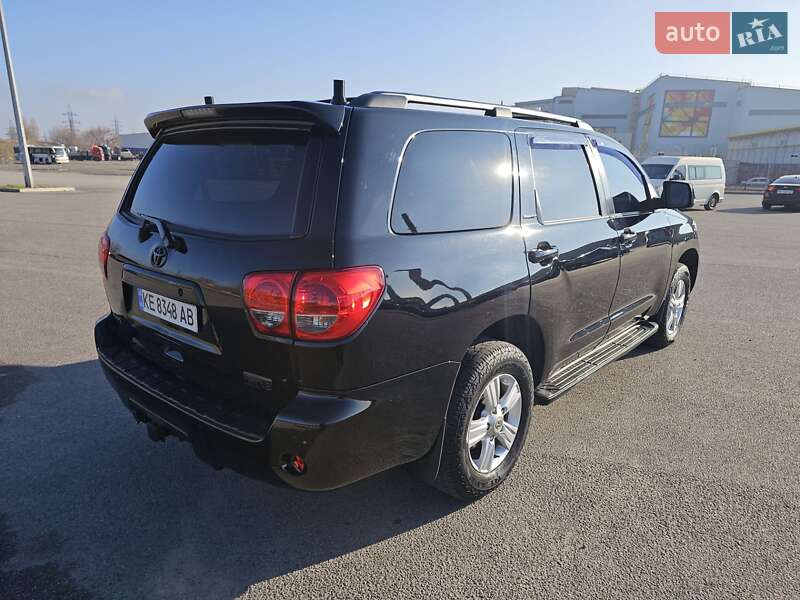 Позашляховик / Кросовер Toyota Sequoia 2008 в Дніпрі