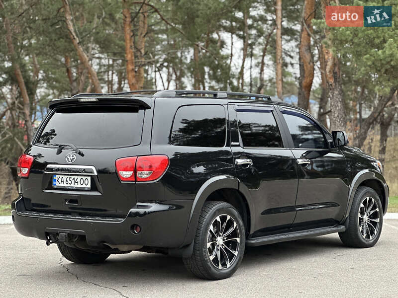 Позашляховик / Кросовер Toyota Sequoia 2008 в Києві