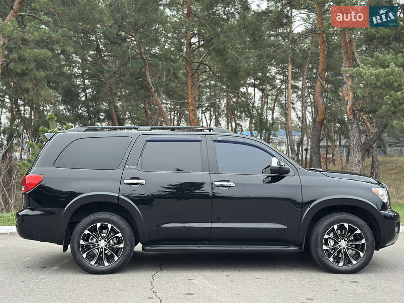 Позашляховик / Кросовер Toyota Sequoia 2008 в Києві
