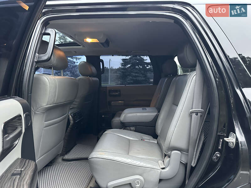 Позашляховик / Кросовер Toyota Sequoia 2008 в Києві