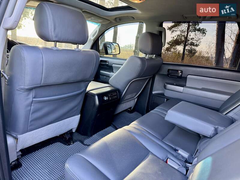 Внедорожник / Кроссовер Toyota Sequoia 2011 в Киеве фото 34 Внедорожник / Кроссовер Toyota Sequoia 2011 в Киеве