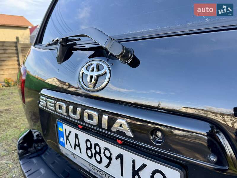 Внедорожник / Кроссовер Toyota Sequoia 2011 в Киеве фото 12 Внедорожник / Кроссовер Toyota Sequoia 2011 в Киеве