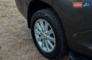 Внедорожник / Кроссовер Toyota Sequoia 2016 в Черкассах