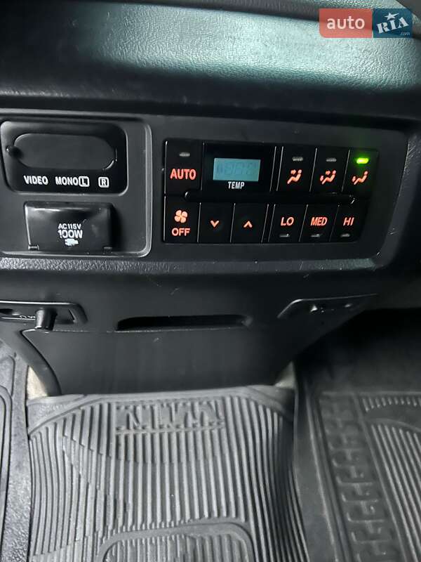 Внедорожник / Кроссовер Toyota Sequoia 2008 в Днепре