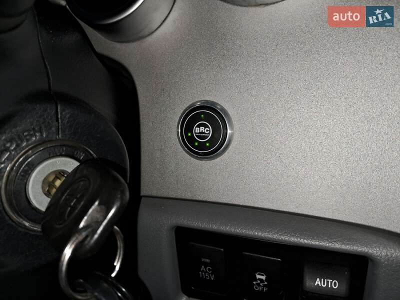 Внедорожник / Кроссовер Toyota Sequoia 2008 в Днепре