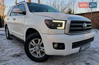 Позашляховик / Кросовер Toyota Sequoia 2011 в Луцьку