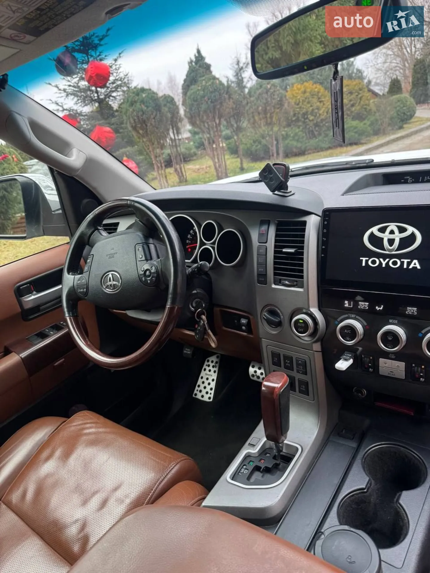 2011 Toyota Sequoia - мініатюра 7