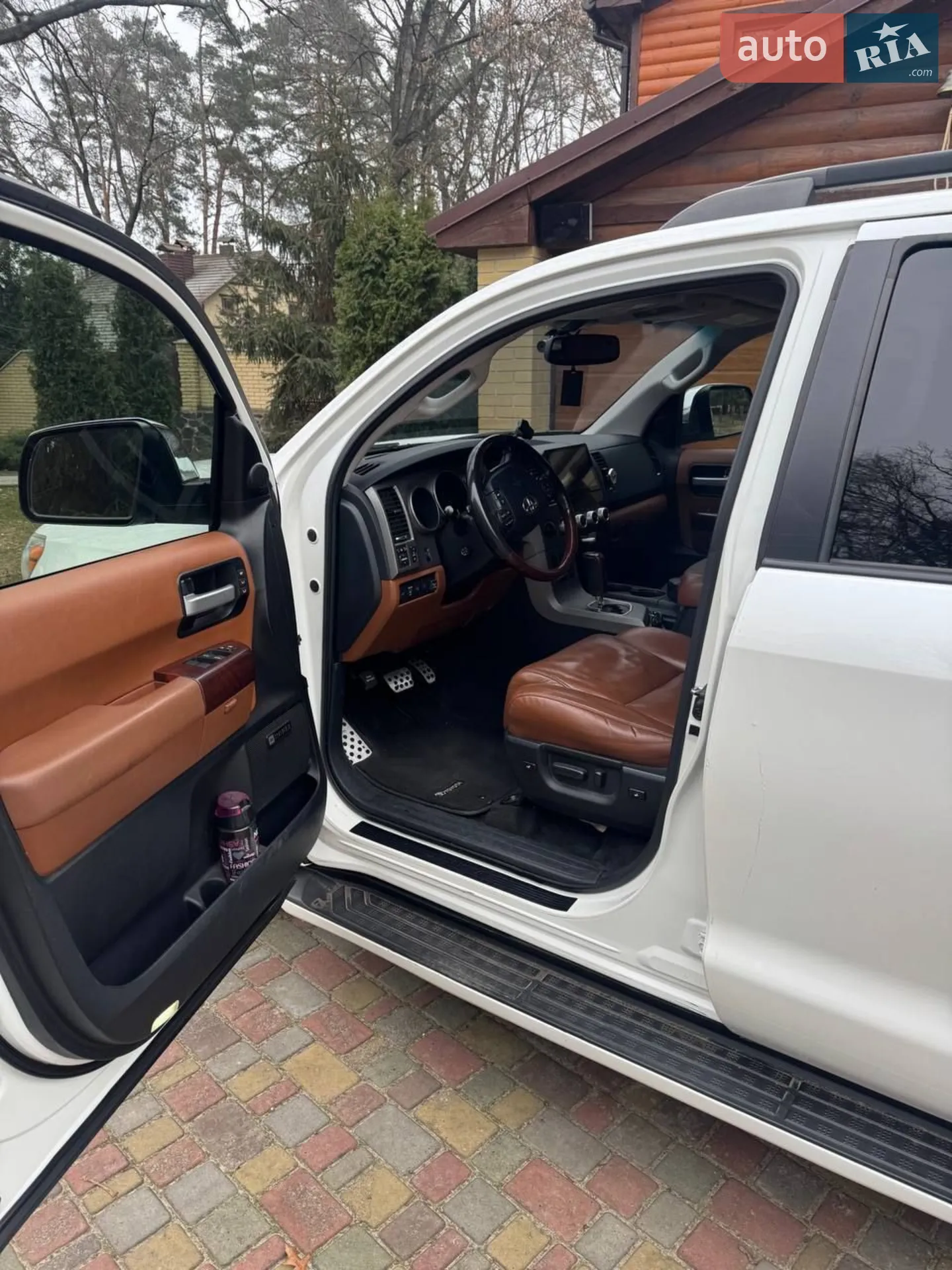2011 Toyota Sequoia - мініатюра 6