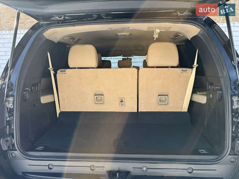 Внедорожник / Кроссовер Toyota Sequoia 2013 в Киеве