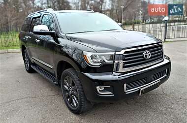 Внедорожник / Кроссовер Toyota Sequoia 2018 в Одессе