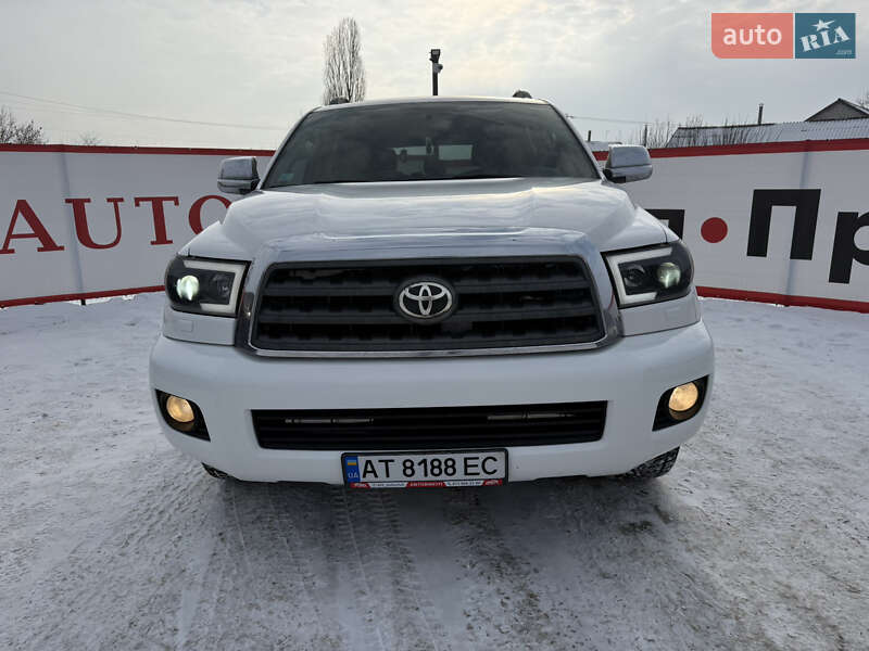 Внедорожник / Кроссовер Toyota Sequoia 2011 в Переяславе
