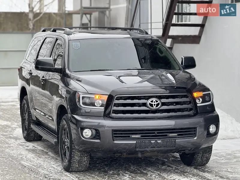 Toyota Sequoia