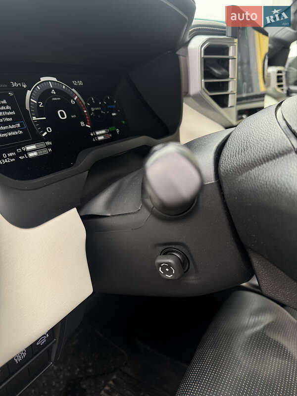 Внедорожник / Кроссовер Toyota Sequoia 2023 в Львове фото 55 Внедорожник / Кроссовер Toyota Sequoia 2023 в Львове