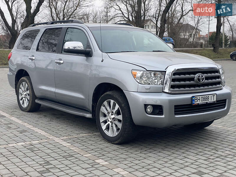 Внедорожник / Кроссовер Toyota Sequoia 2015 в Одессе