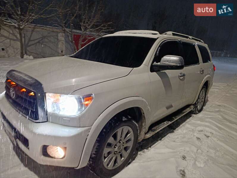 Внедорожник / Кроссовер Toyota Sequoia 2008 в Смеле фото 8 Внедорожник / Кроссовер Toyota Sequoia 2008 в Смеле