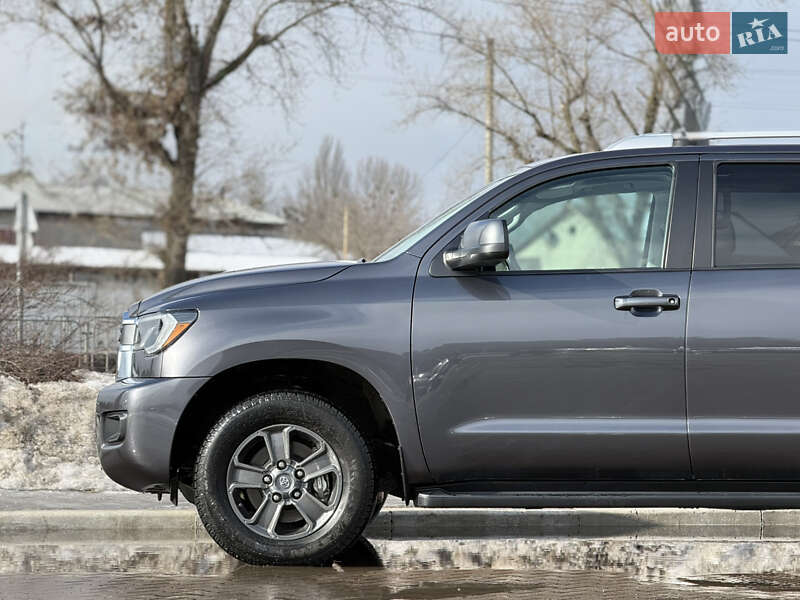 Внедорожник / Кроссовер Toyota Sequoia 2019 в Киеве фото 15 Внедорожник / Кроссовер Toyota Sequoia 2019 в Киеве