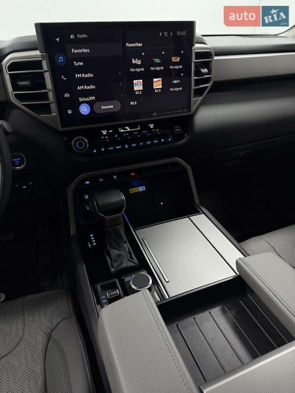 Внедорожник / Кроссовер Toyota Sequoia 2024 в Одессе