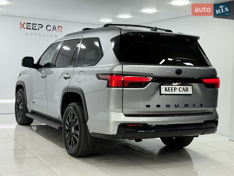 Внедорожник / Кроссовер Toyota Sequoia 2024 в Одессе