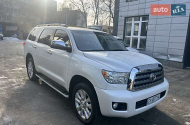 Внедорожник / Кроссовер Toyota Sequoia 2014 в Умани