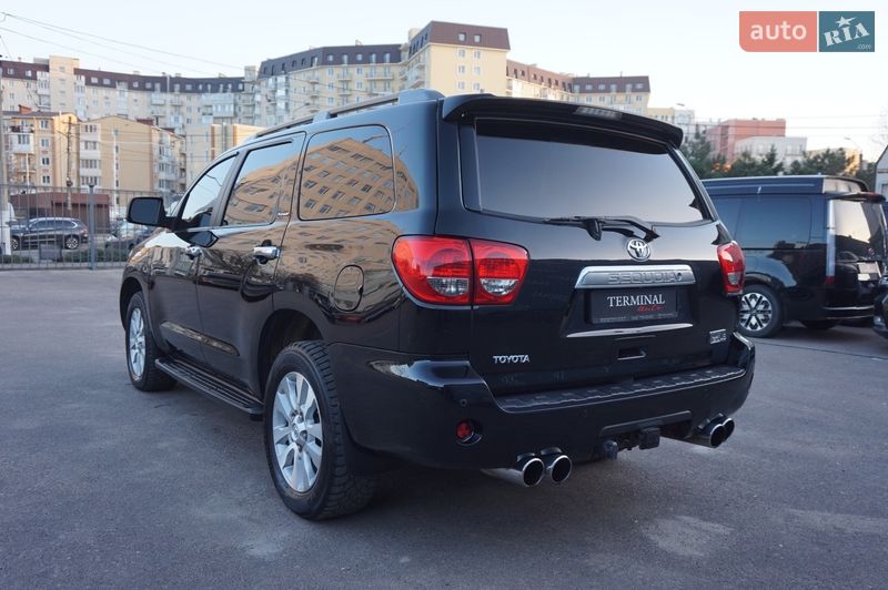 Внедорожник / Кроссовер Toyota Sequoia 2008 в Одессе