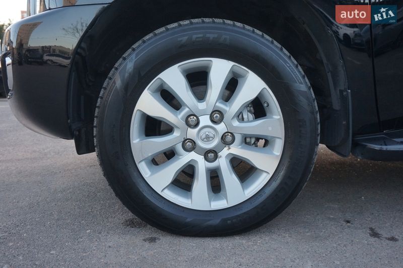 Внедорожник / Кроссовер Toyota Sequoia 2008 в Одессе