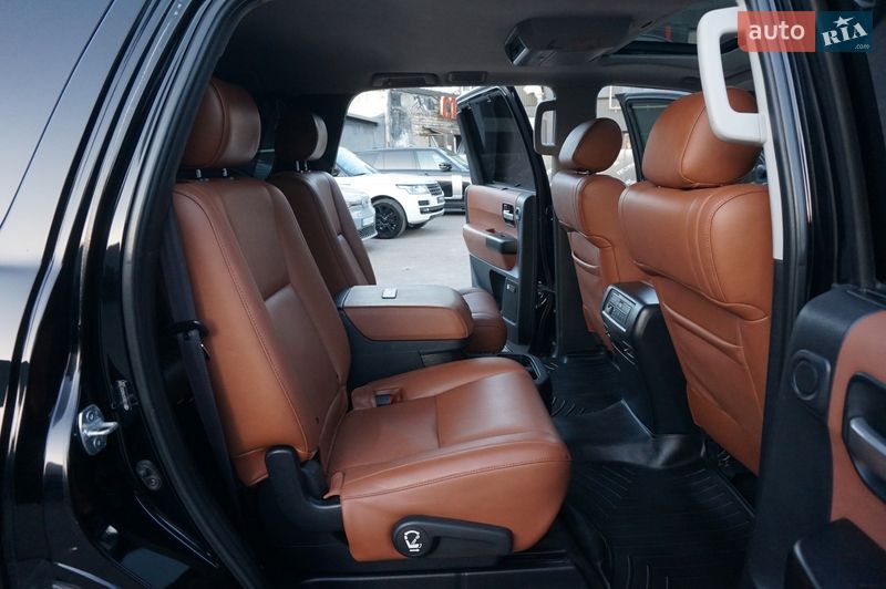 Внедорожник / Кроссовер Toyota Sequoia 2008 в Одессе