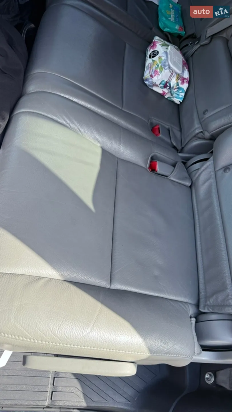 2016 Toyota Sequoia - мініатюра 33