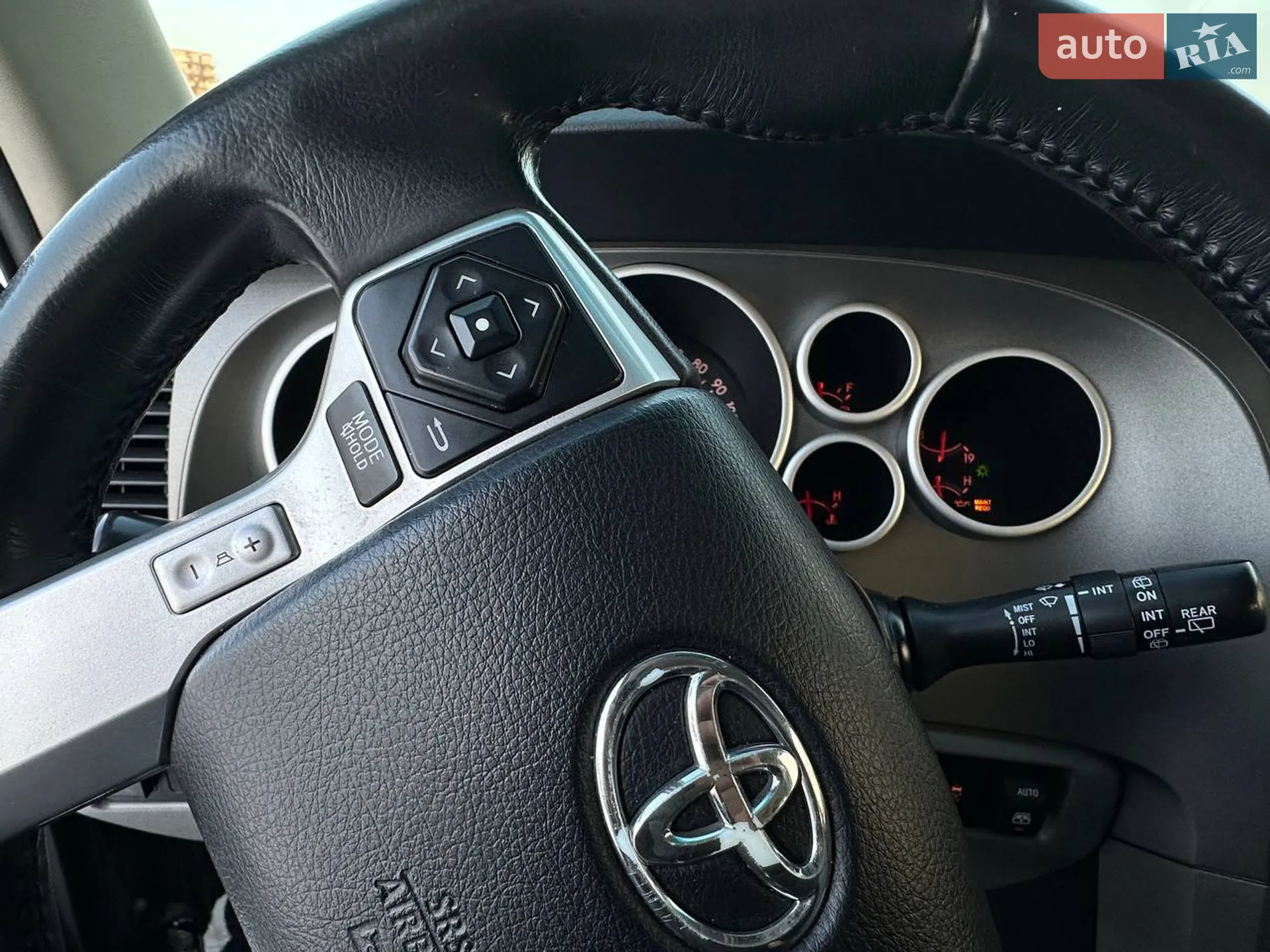 2017 Toyota Sequoia - мініатюра 20