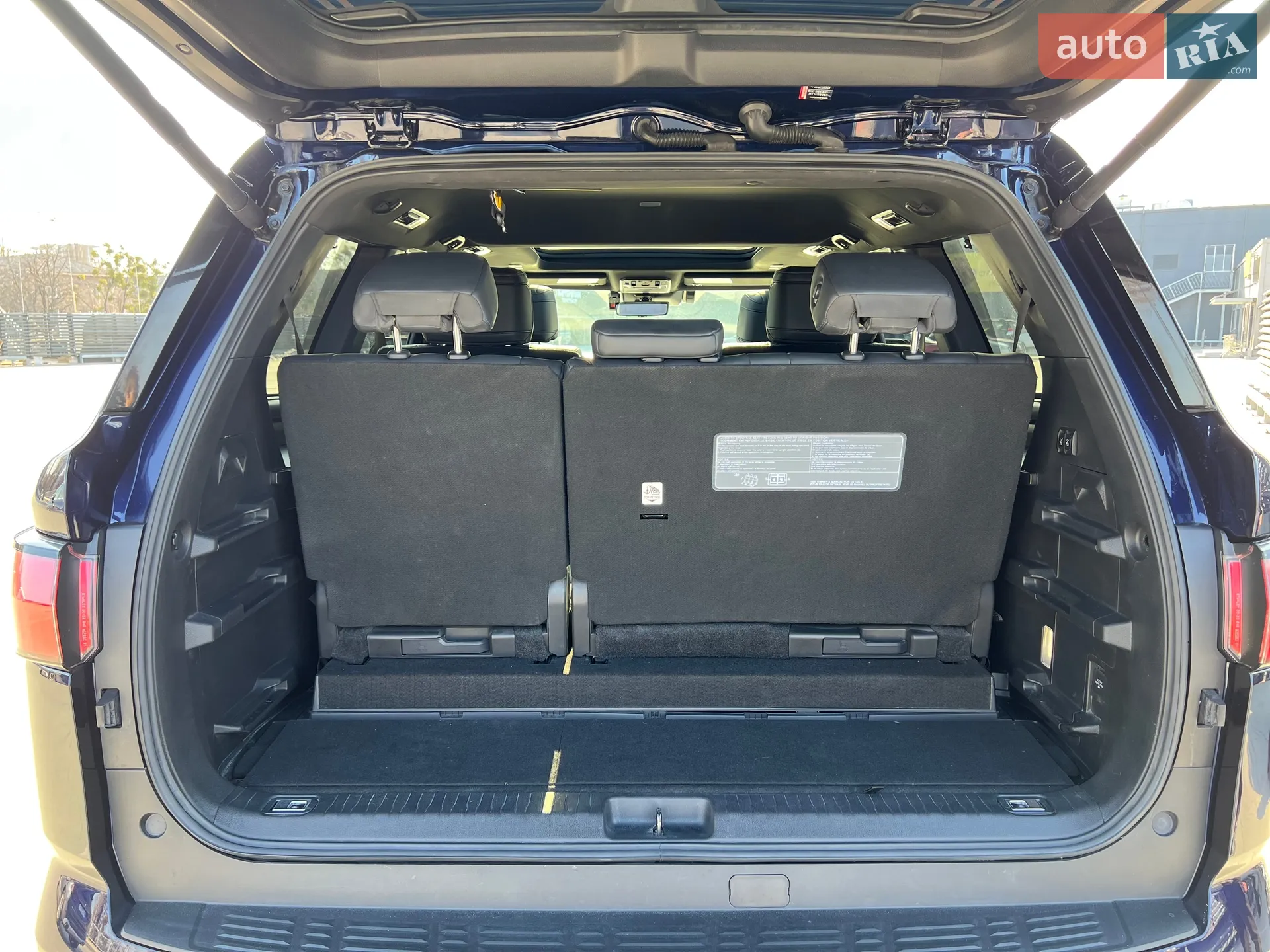 2022 Toyota Sequoia - мініатюра 11