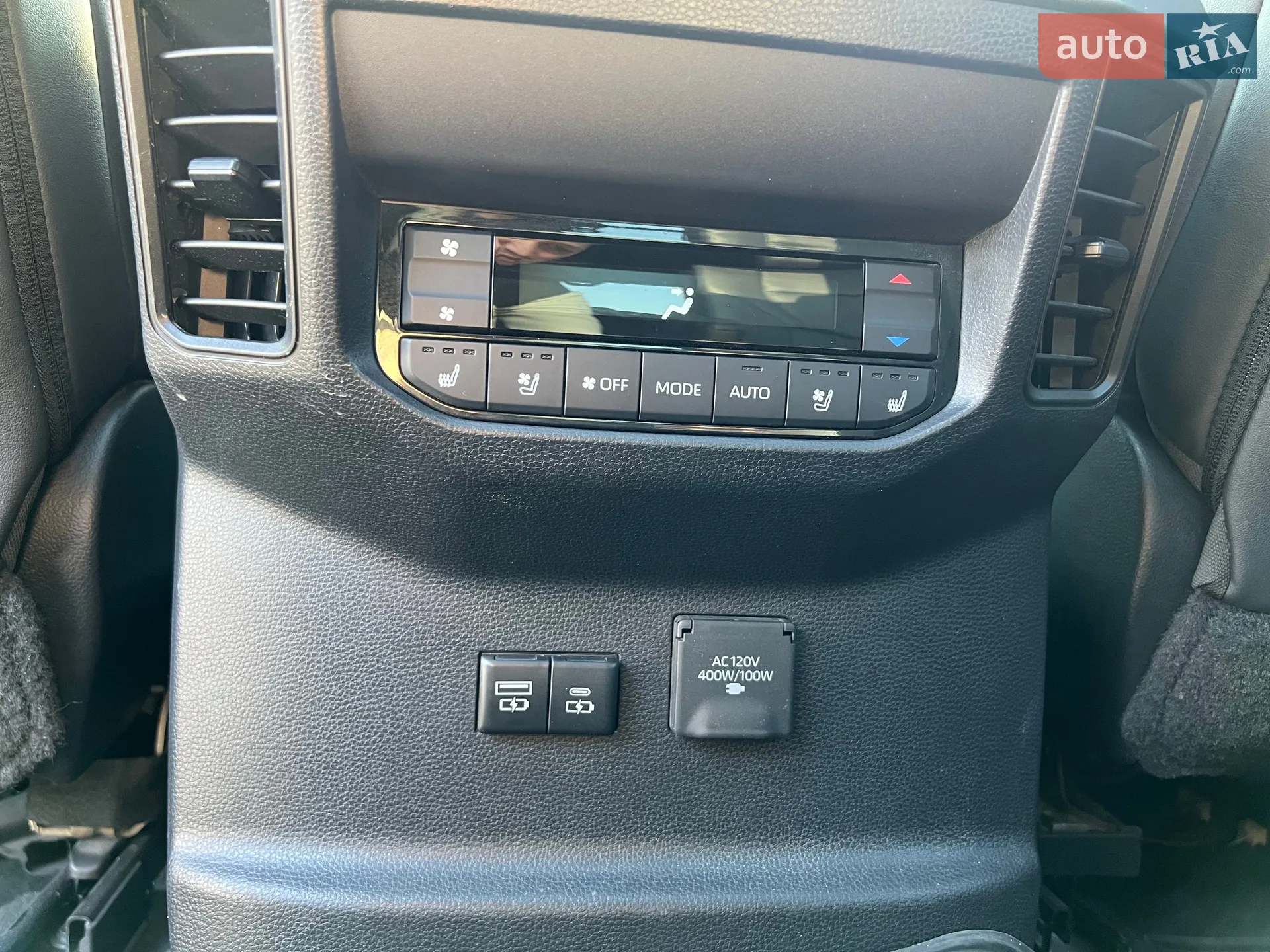 2022 Toyota Sequoia - мініатюра 14