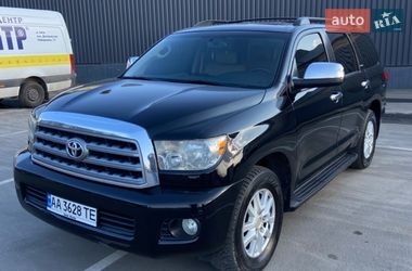 Внедорожник / Кроссовер Toyota Sequoia 2008 в Киеве