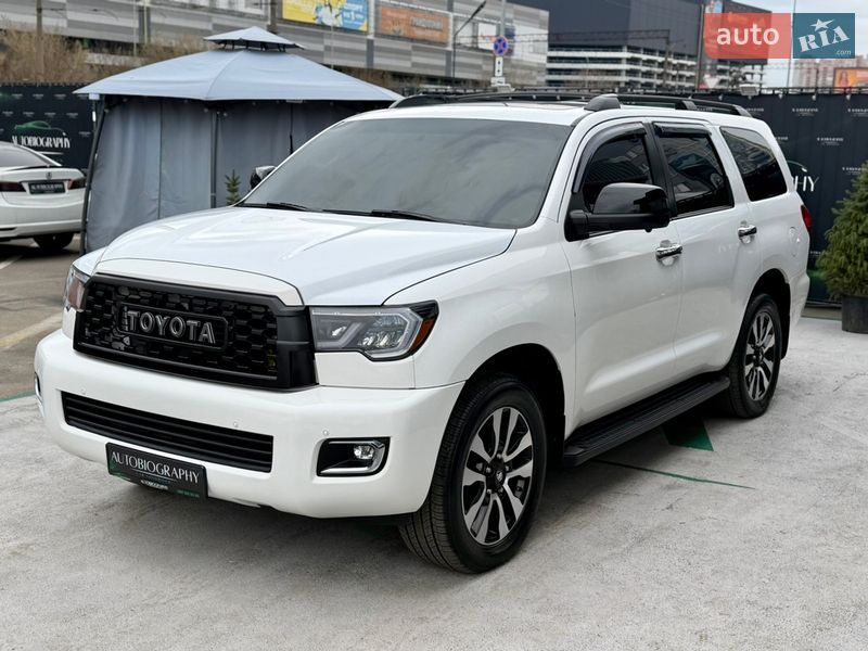 Внедорожник / Кроссовер Toyota Sequoia 2013 в Киеве