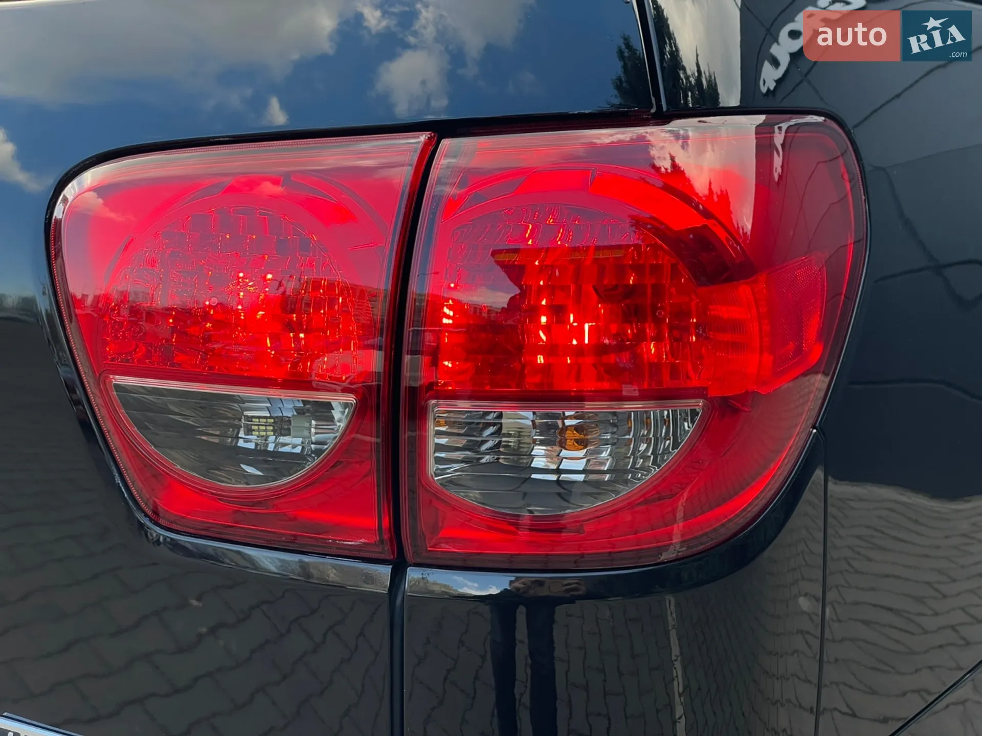 2011 Toyota Sequoia - мініатюра 13