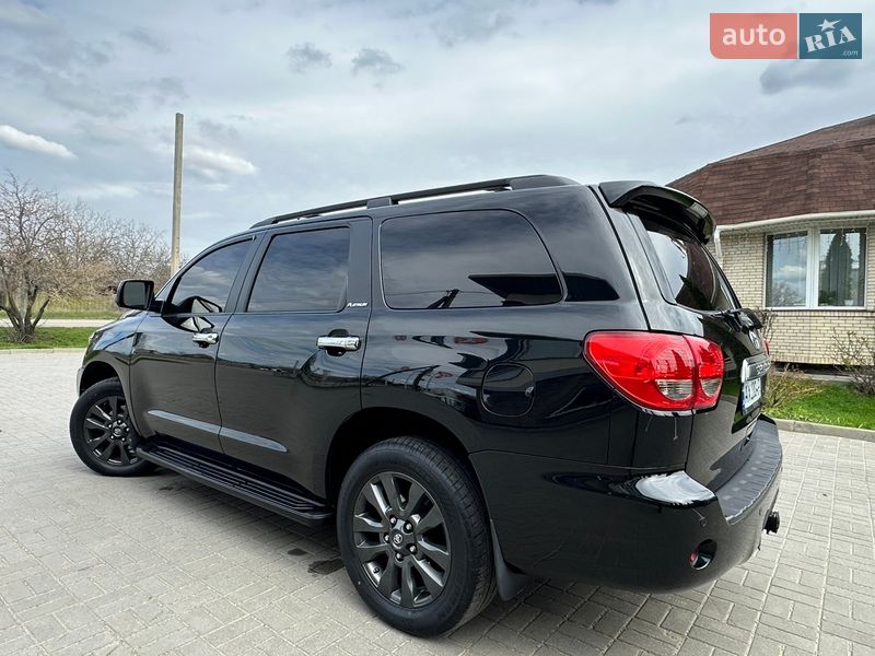 Позашляховик / Кросовер Toyota Sequoia 2008 в Харкові