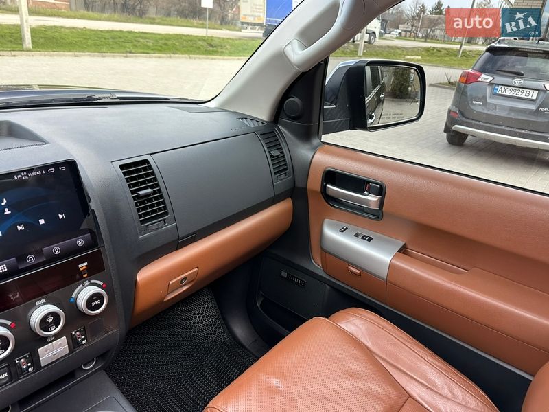 Позашляховик / Кросовер Toyota Sequoia 2008 в Харкові