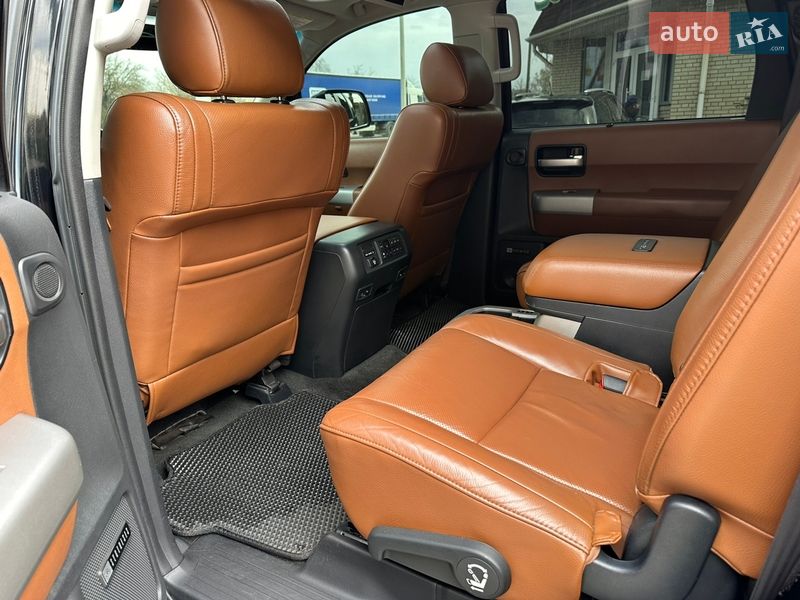 Позашляховик / Кросовер Toyota Sequoia 2008 в Харкові