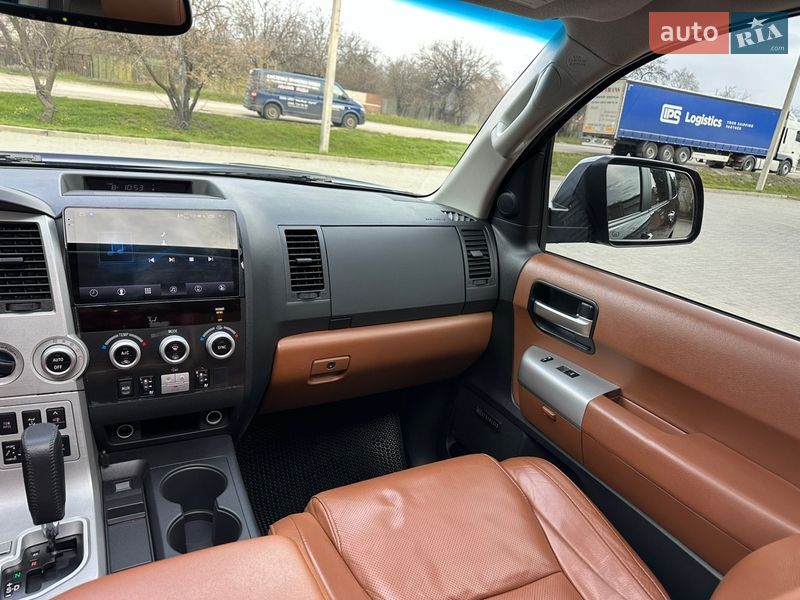 Позашляховик / Кросовер Toyota Sequoia 2008 в Харкові