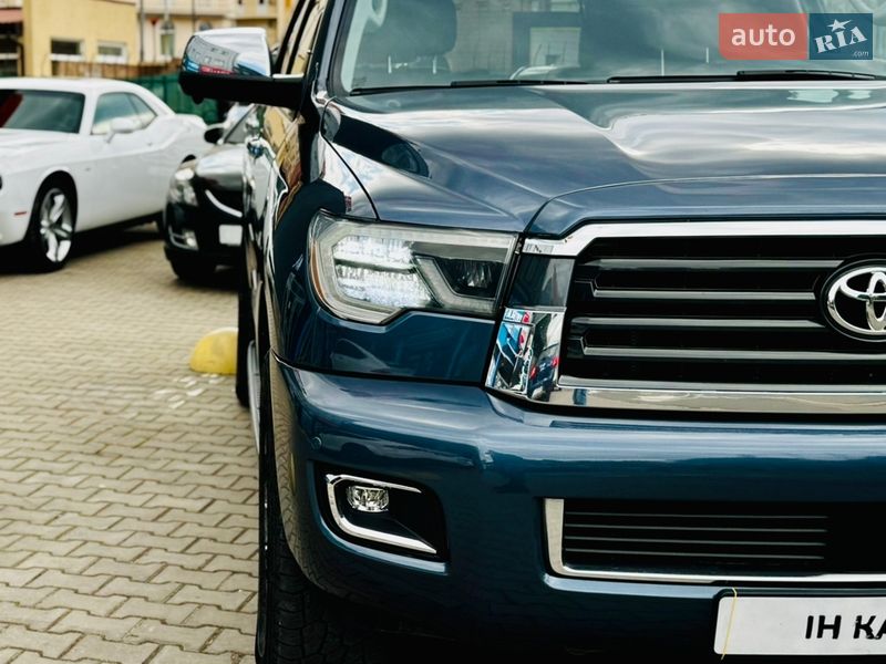 Внедорожник / Кроссовер Toyota Sequoia 2017 в Одессе фото 10 Внедорожник / Кроссовер Toyota Sequoia 2017 в Одессе