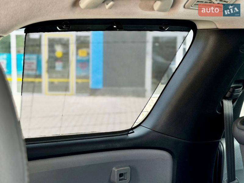 Внедорожник / Кроссовер Toyota Sequoia 2017 в Одессе фото 56 Внедорожник / Кроссовер Toyota Sequoia 2017 в Одессе