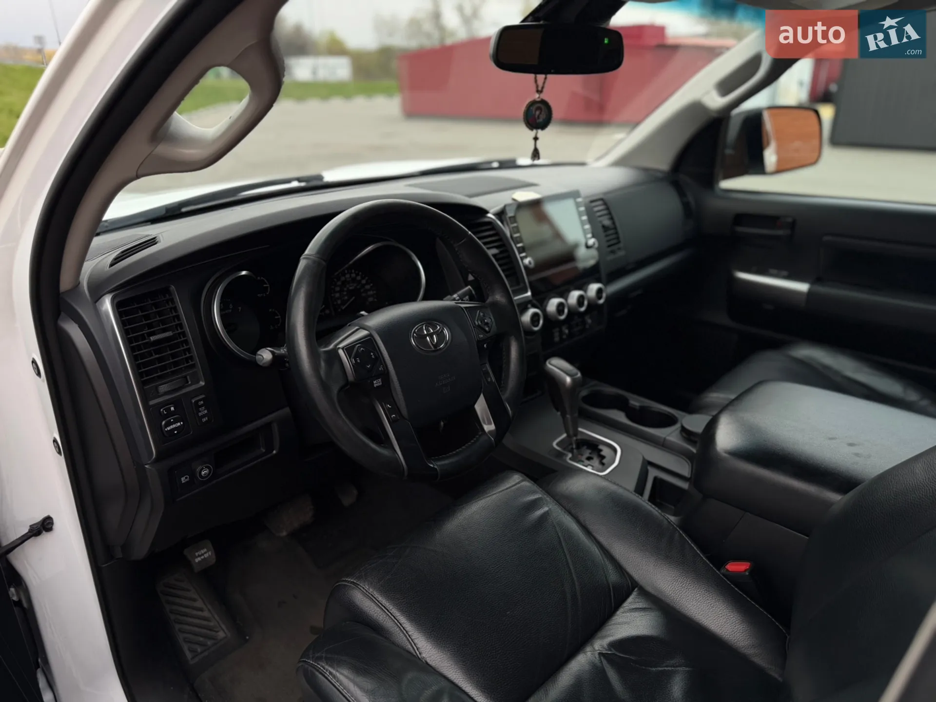 2018 Toyota Sequoia - мініатюра 10