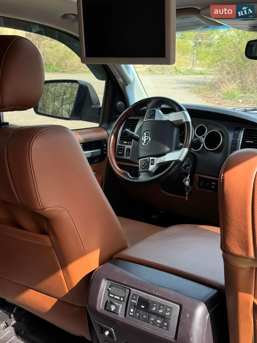 2016 Toyota Sequoia - мініатюра 28