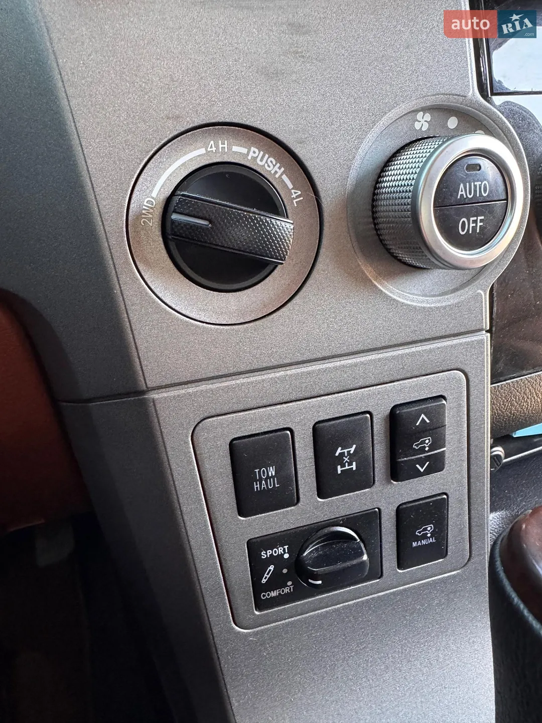 2010 Toyota Sequoia - мініатюра 27