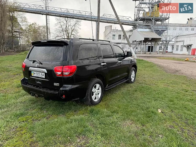 Toyota Sequoia