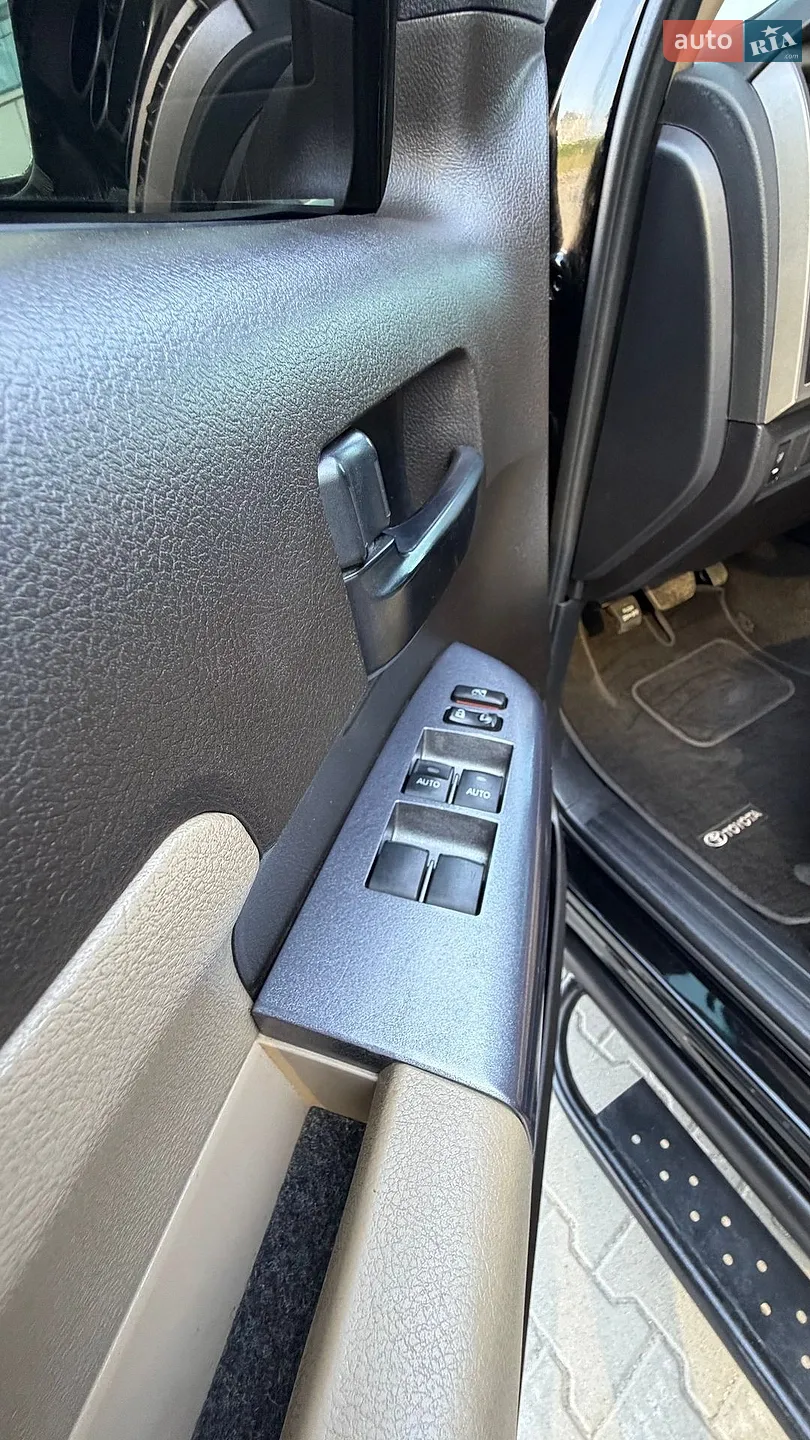 2013 Toyota Sequoia - мініатюра 15