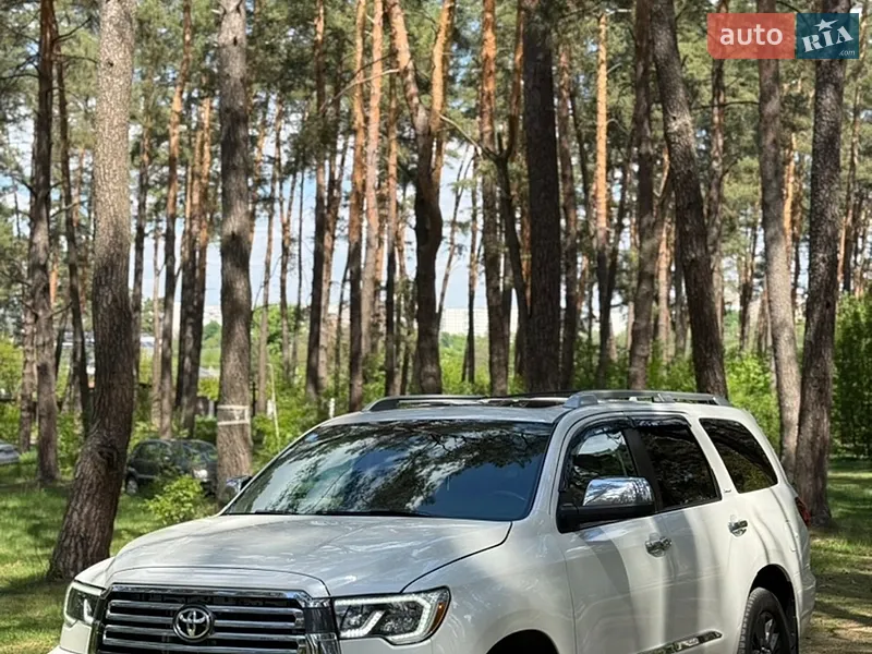 Toyota Sequoia