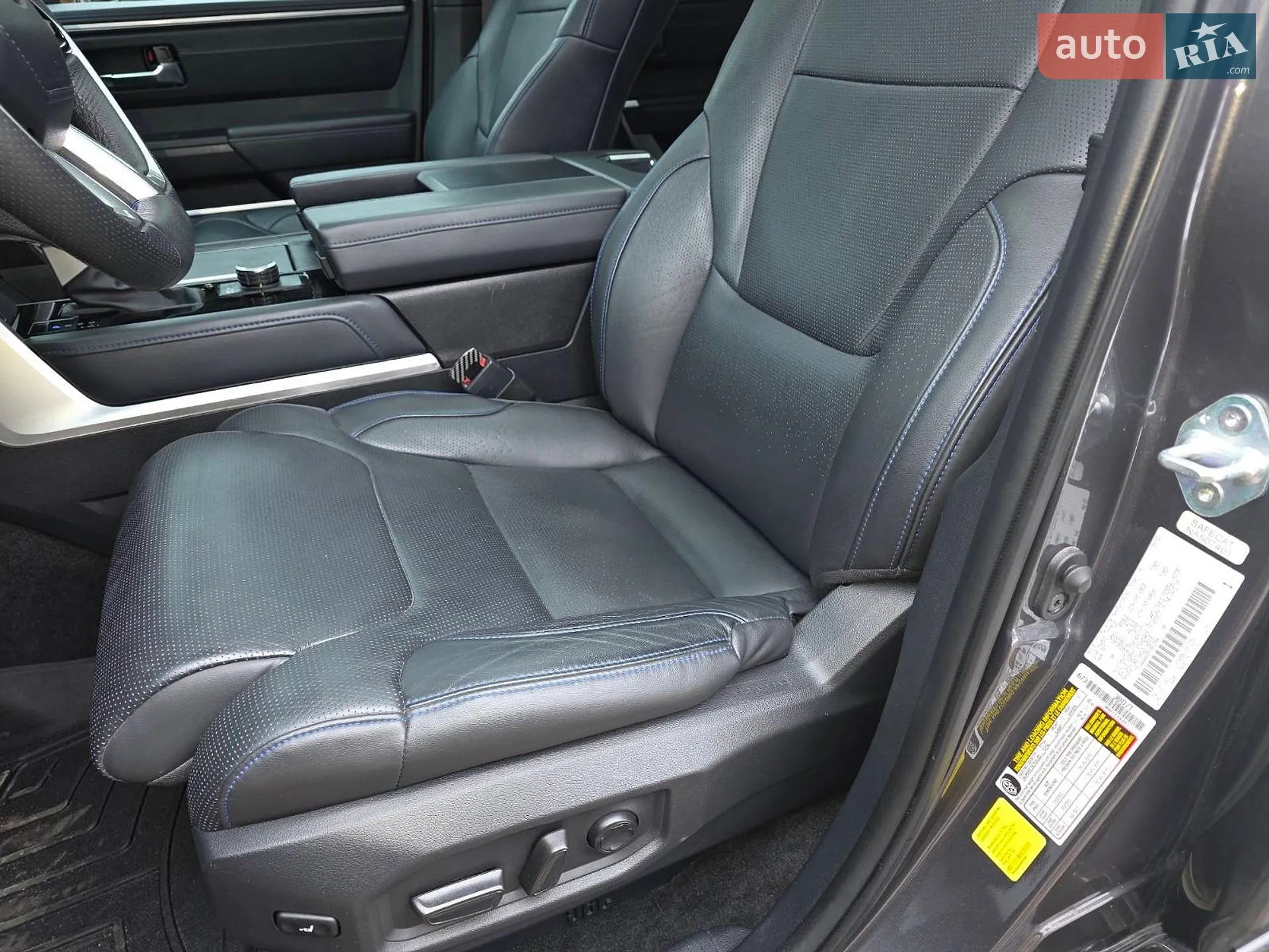 2022 Toyota Sequoia - мініатюра 25