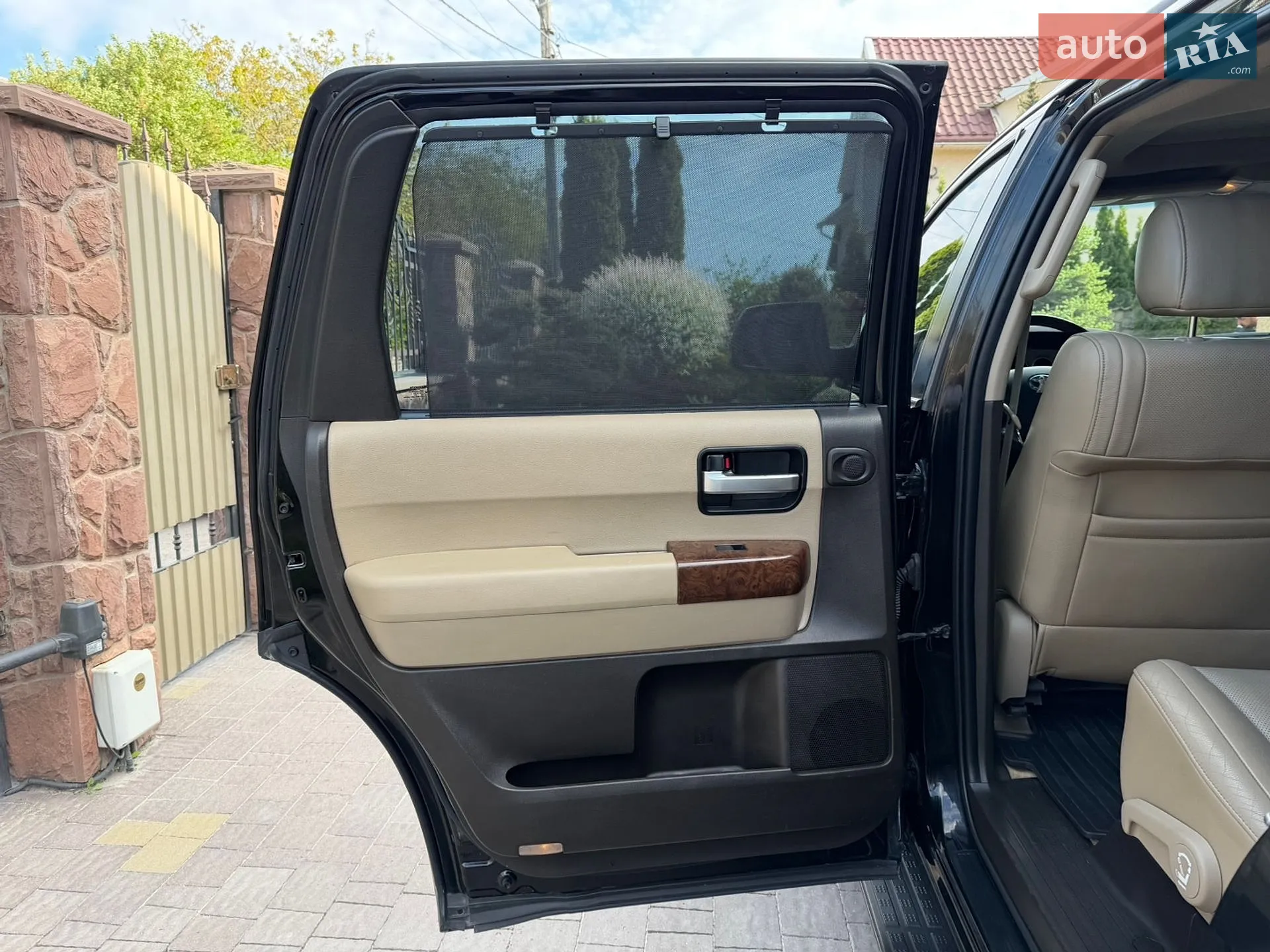 2010 Toyota Sequoia - мініатюра 49