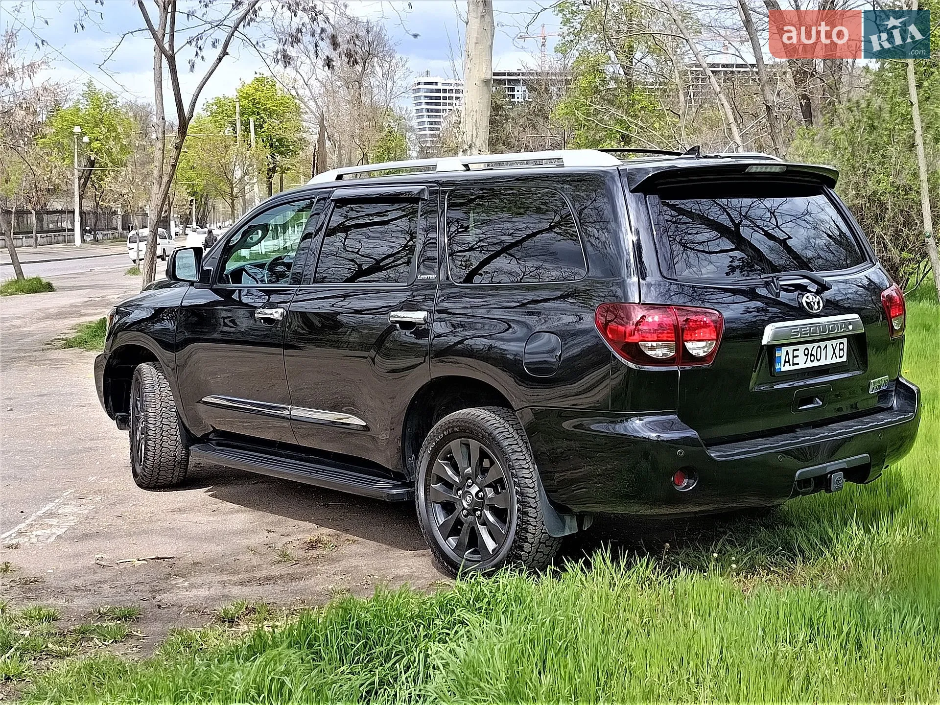 2018 Toyota Sequoia - мініатюра 16